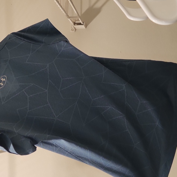 Under Armour Teal Geometric V-Neck Tee M - Picture 2 of 3